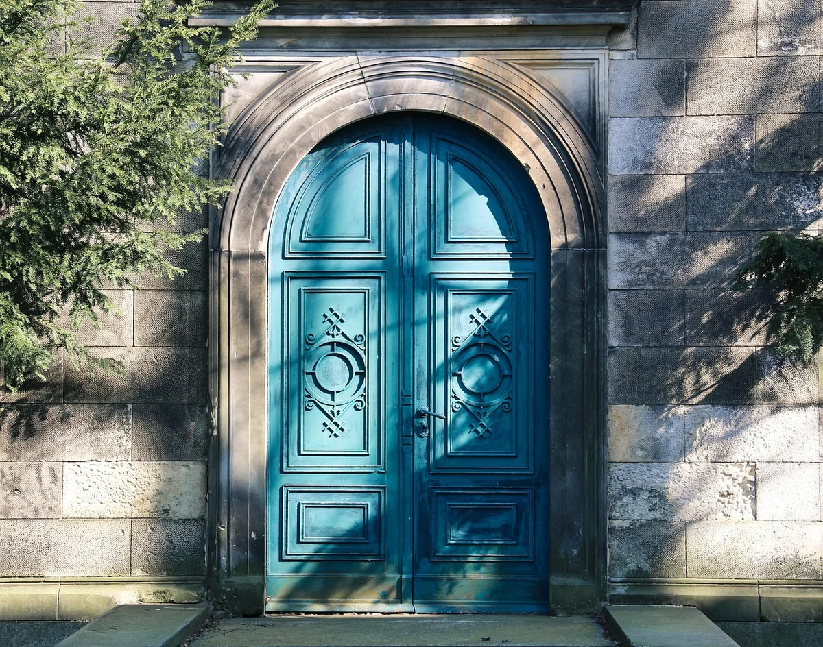Renforcer l'isolation de la porte elle-même